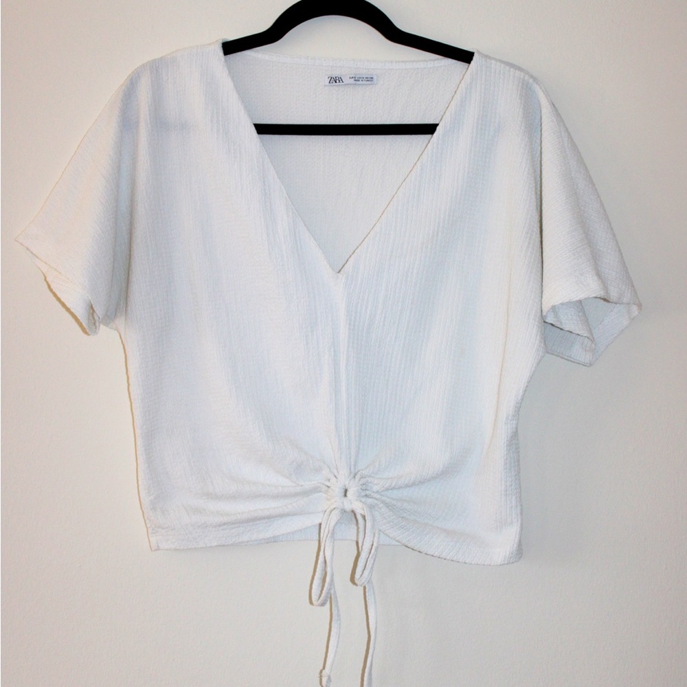 Zara white flutter sleeve v neck shirt, small